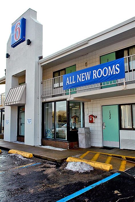 motel 6 deals